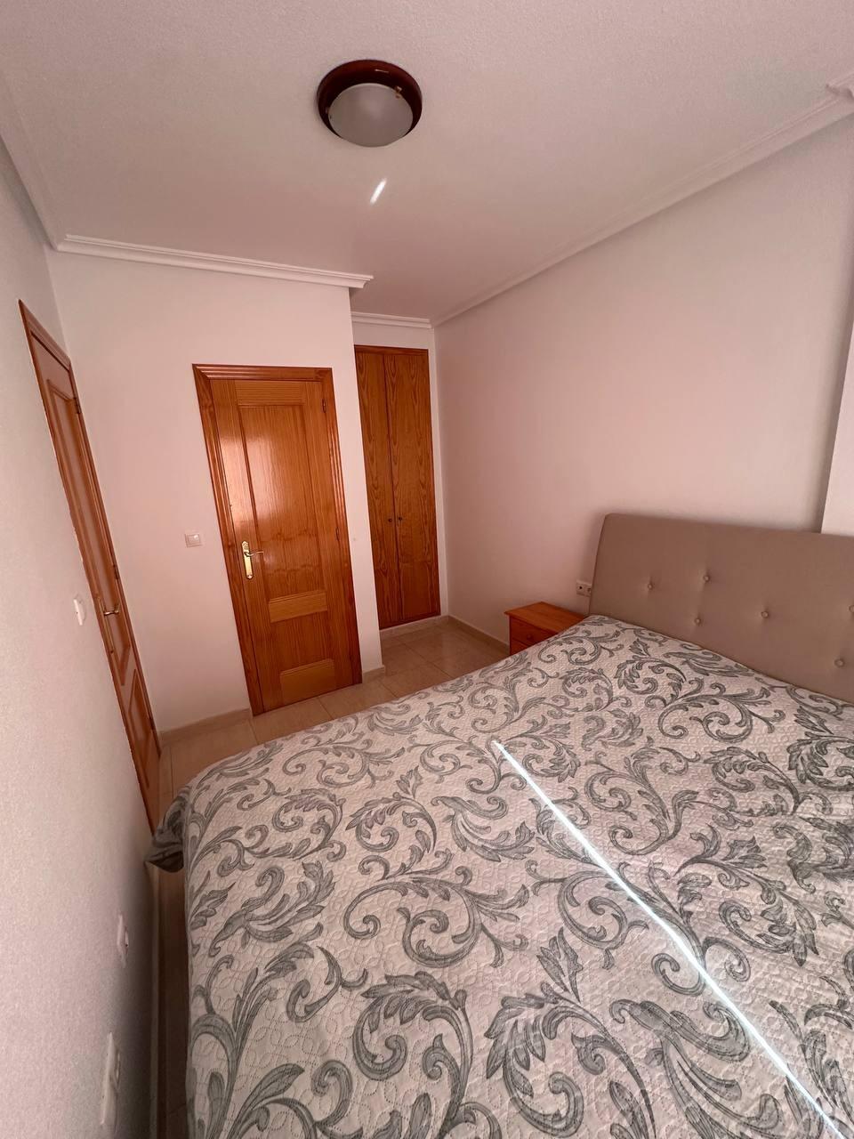 For sale - 2 Bedroom 2 Bathroom Apartment in Torrevieja - Centro  - Alicante