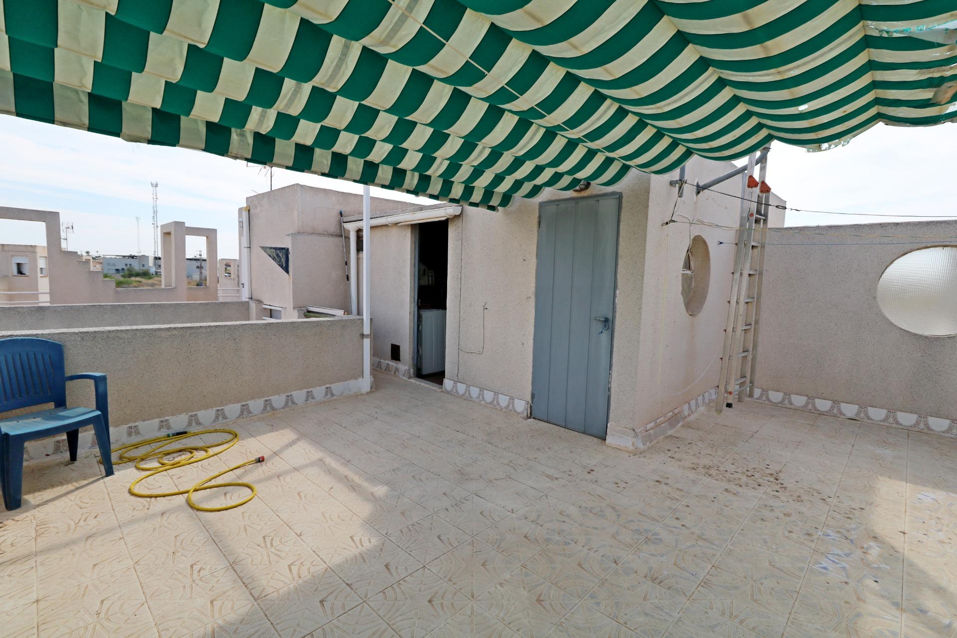 For sale - 4 Bedroom 2 Bathroom Quad House in Torrevieja - Torretas  - Alicante