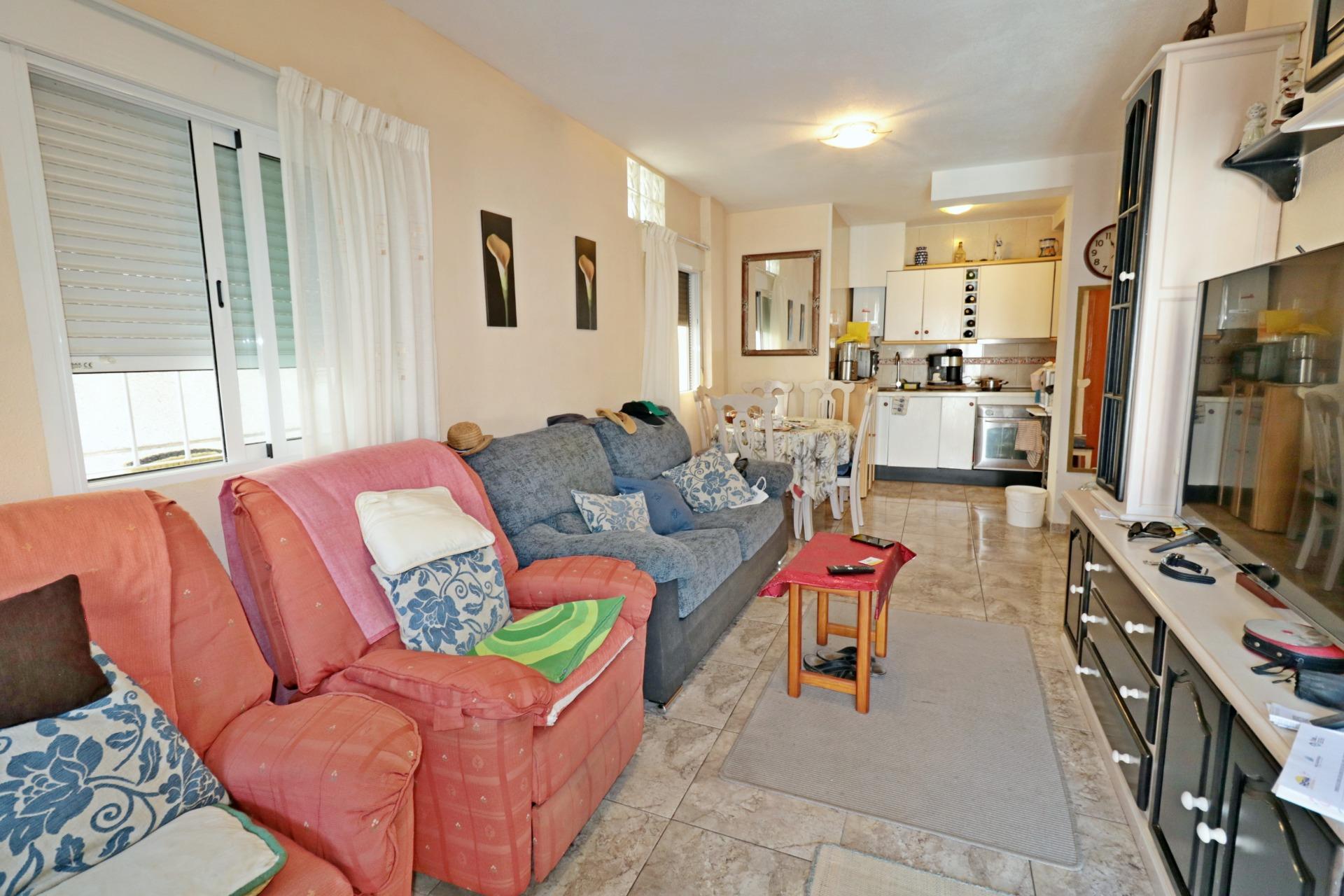 For sale - 4 Bedroom 2 Bathroom Quad House in Torrevieja - Torretas  - Alicante