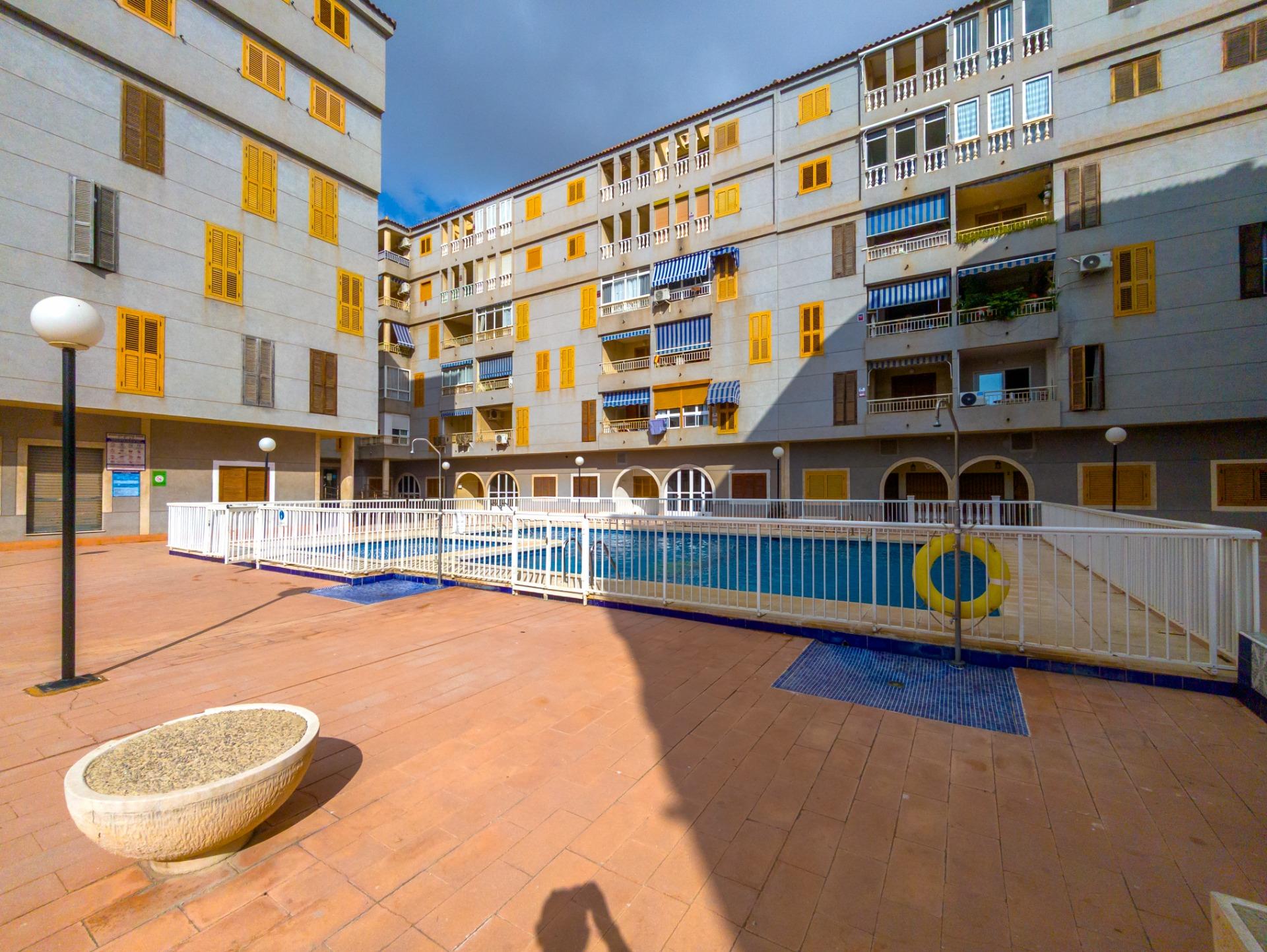 For sale - 2 Bedroom 1 Bathroom Apartment in Torrevieja - Acequion  - Alicante