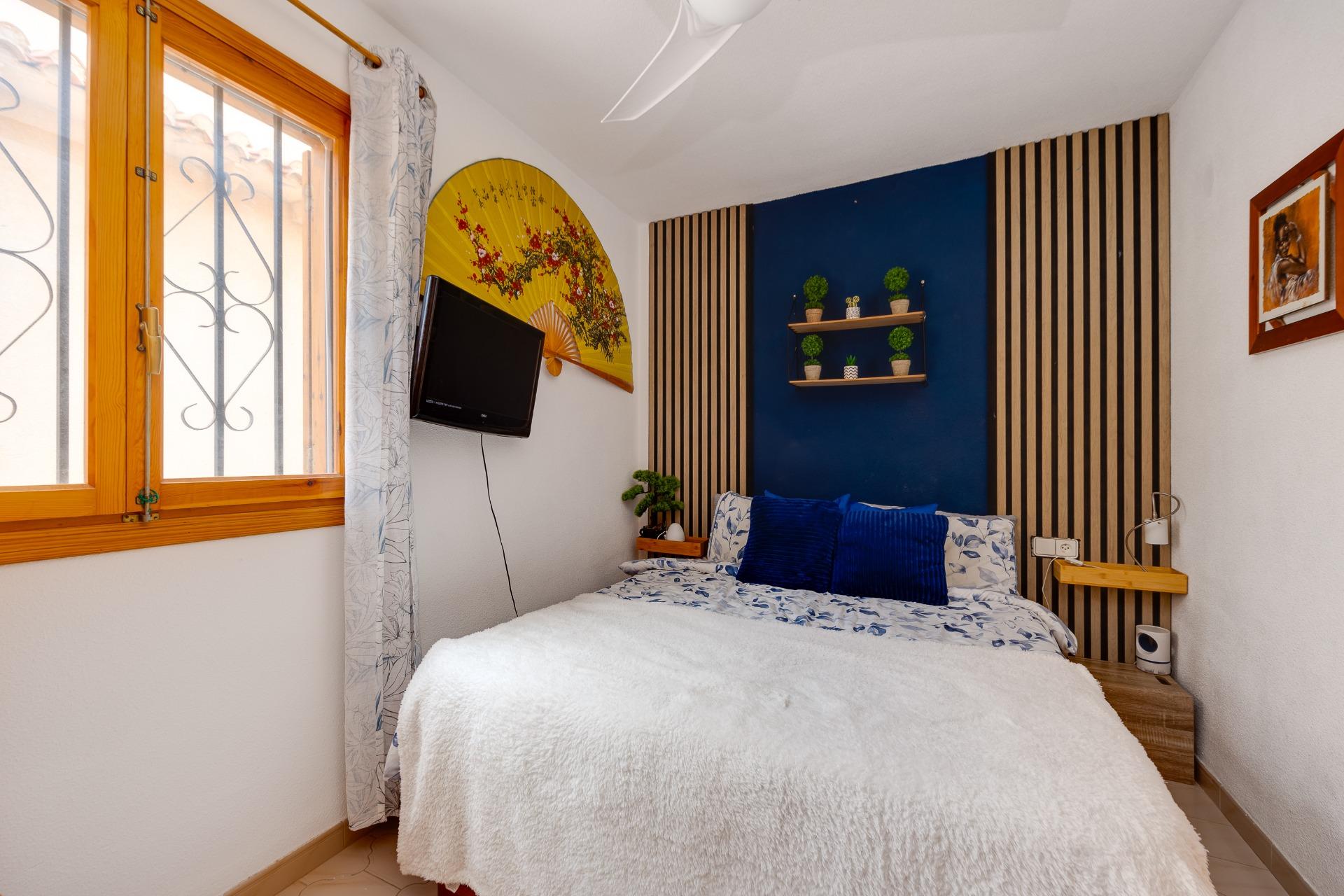 For sale - 2 Bedroom 1 Bathroom Bungalow in Torrevieja - La Siesta - El Salado - Torreta  - Alicante