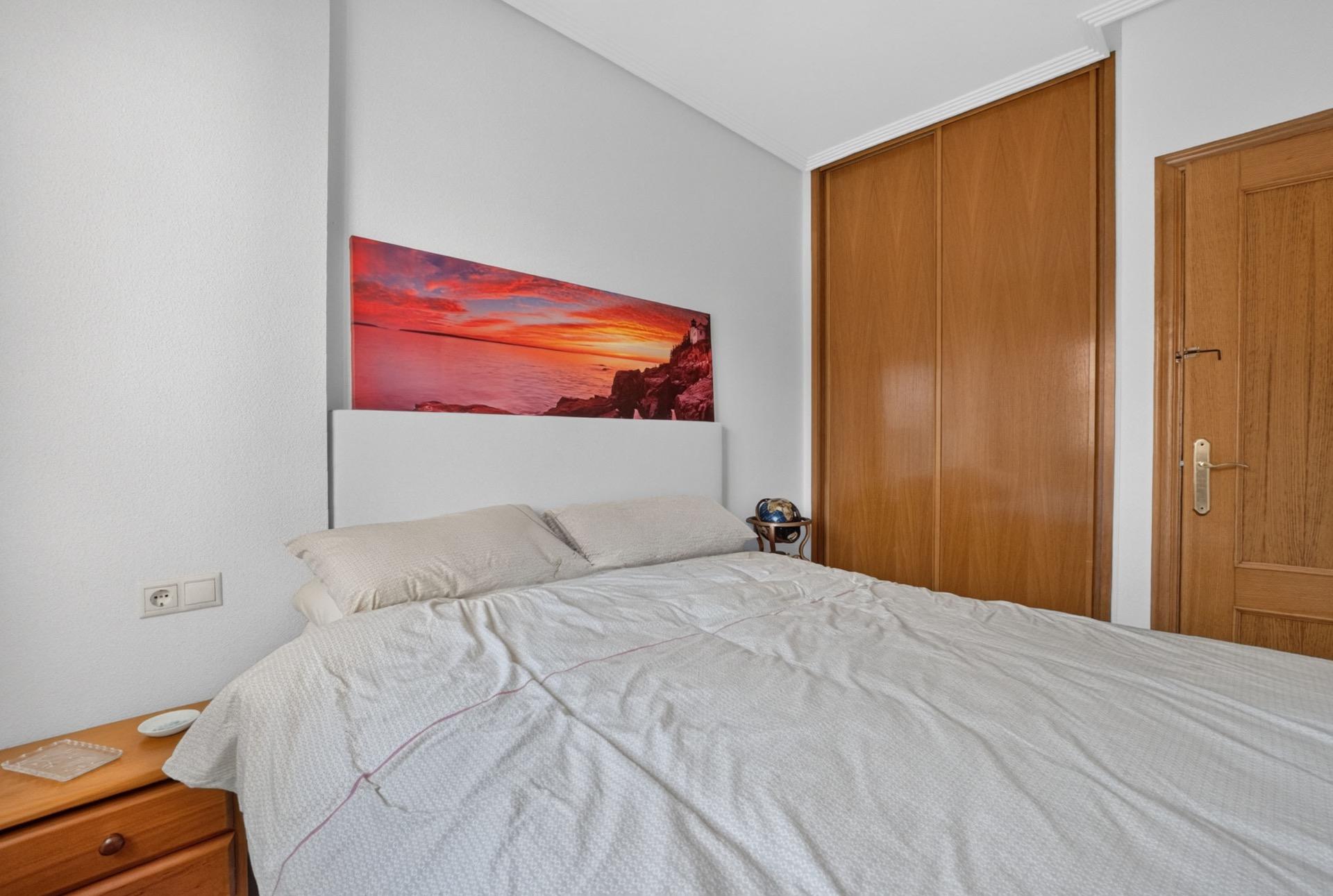 For sale - 2 Bedroom 1 Bathroom Penthouse in Torrevieja - Torreblanca  - Alicante