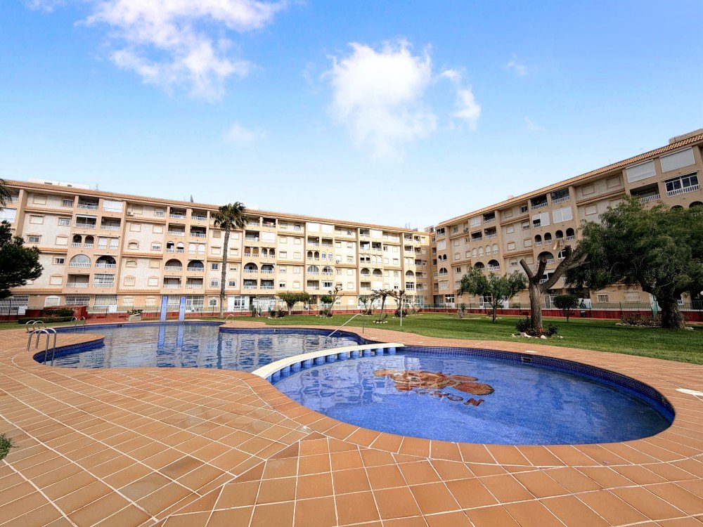 For sale - 2 Bedroom 1 Bathroom Penthouse in Torrevieja - Costa Blanca  - Alicante