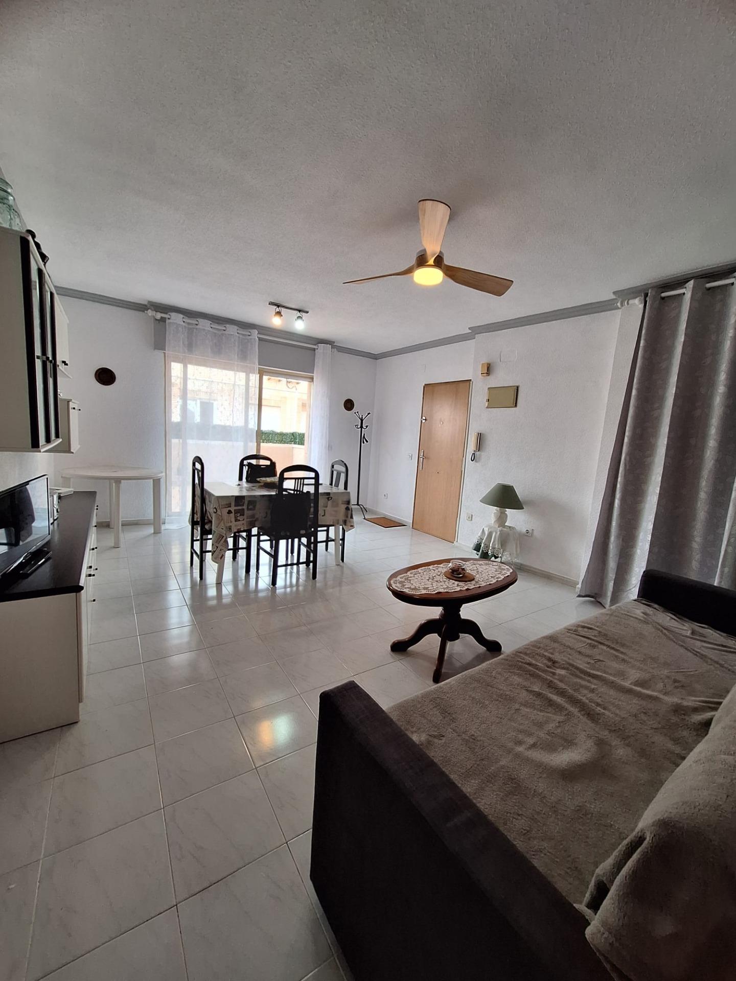 For sale - 2 Bedroom 1 Bathroom Penthouse in Torrevieja - Playa Del Cura  - Alicante