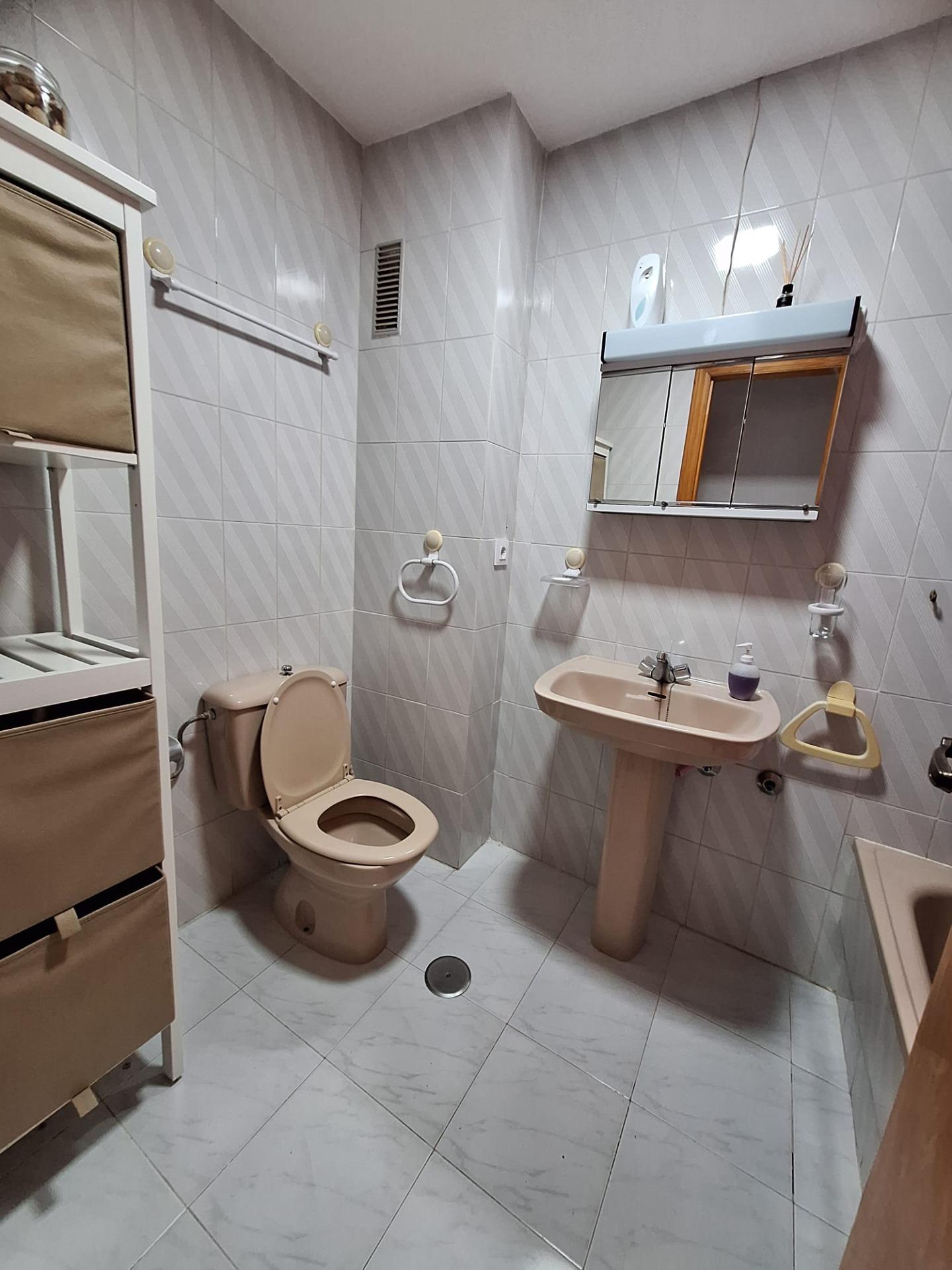 For sale - 2 Bedroom 1 Bathroom Penthouse in Torrevieja - Playa Del Cura  - Alicante
