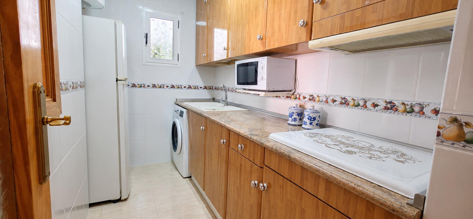 For sale - 2 Bedroom 1 Bathroom Apartment in Torrevieja - Habaneras  - Alicante