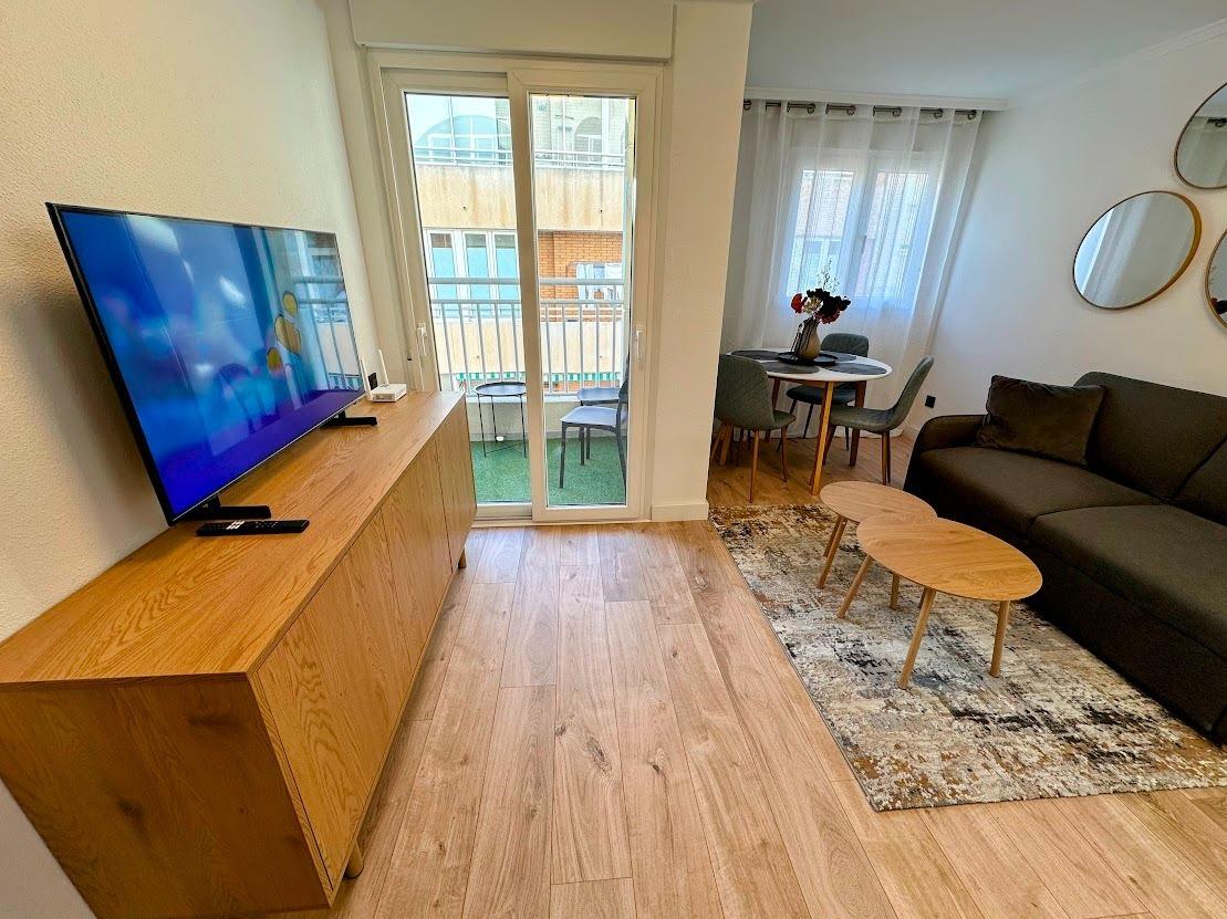 For sale - 2 Bedroom 1 Bathroom Apartment in Torrevieja - Centro  - Alicante