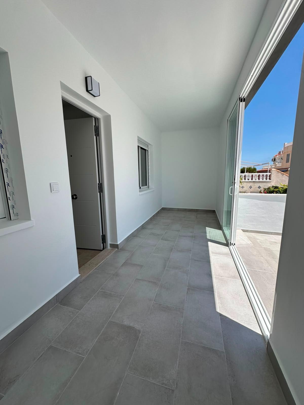 For sale - 2 Bedroom 1 Bathroom Bungalow in Torrevieja - La Siesta - El Salado - Torreta  - Alicante
