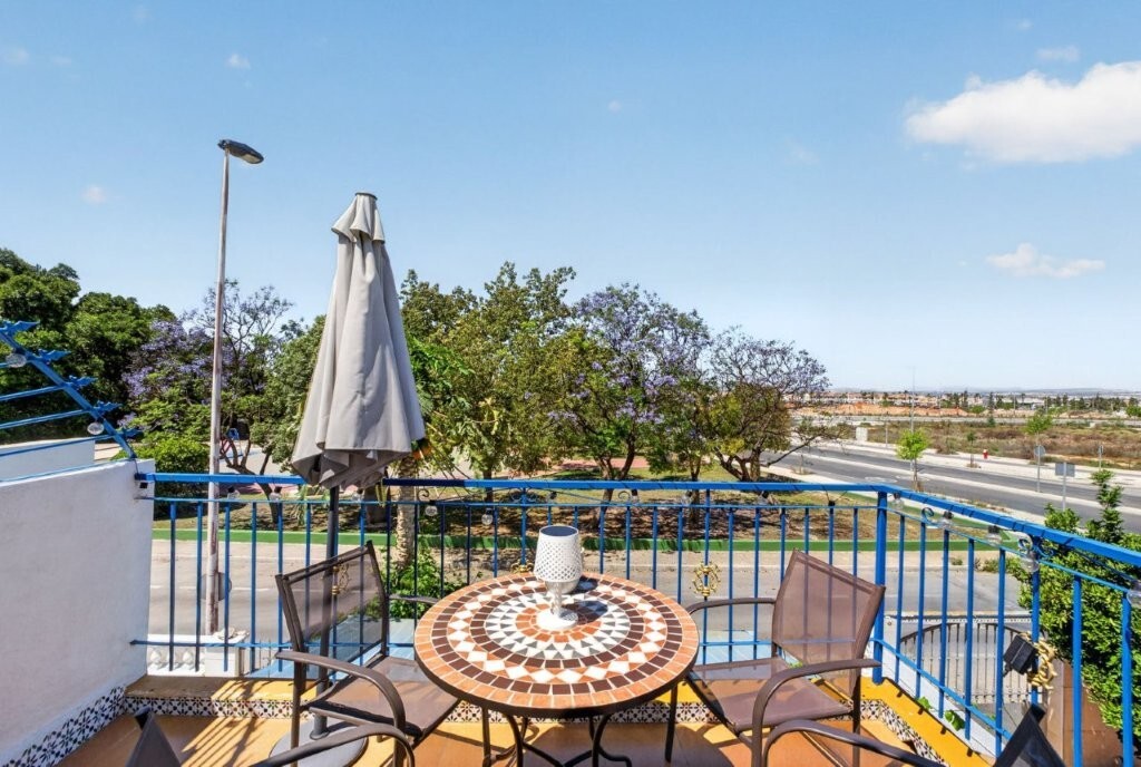 For sale - 2 Bedroom 1 Bathroom Apartment Penthouse in Torrevieja - Jardin del Mar  - Alicante