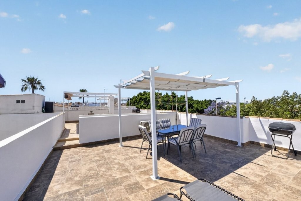 For sale - 2 Bedroom 1 Bathroom Apartment Penthouse in Torrevieja - Jardin del Mar  - Alicante