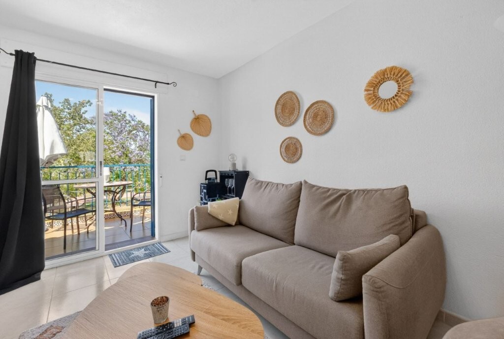 For sale - 2 Bedroom 1 Bathroom Apartment Penthouse in Torrevieja - Jardin del Mar  - Alicante