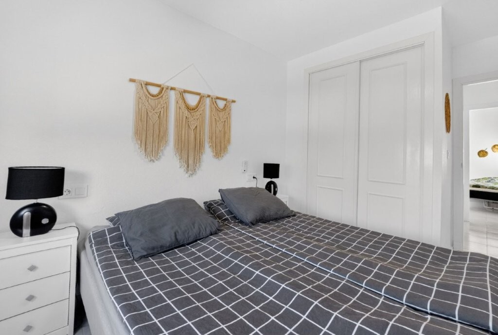 For sale - 2 Bedroom 1 Bathroom Apartment Penthouse in Torrevieja - Jardin del Mar  - Alicante