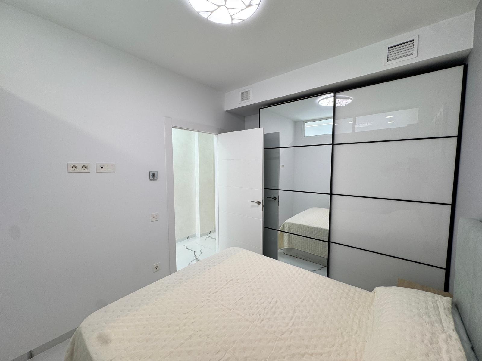 For sale - 2 Bedroom 2 Bathroom Apartment in Torrevieja - Estacion De Autobuses  - Alicante