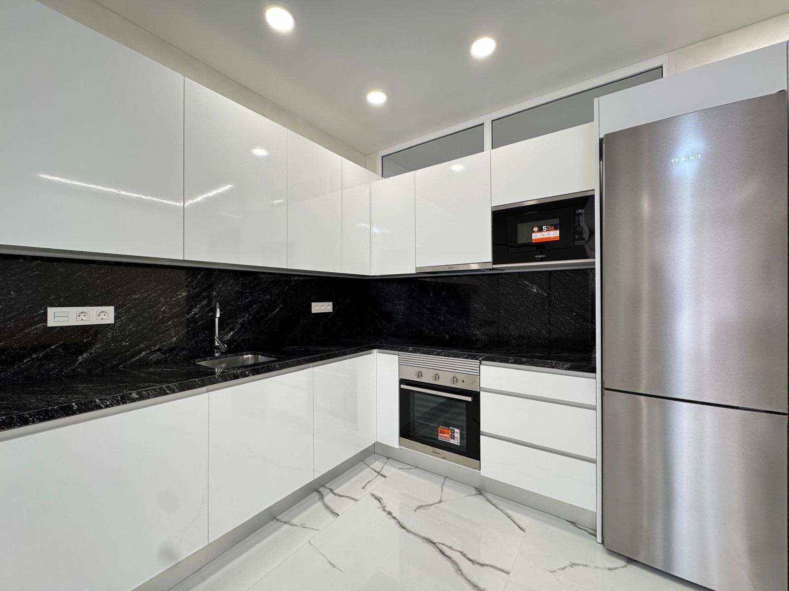 For sale - 2 Bedroom 2 Bathroom Apartment in Torrevieja - Estacion De Autobuses  - Alicante
