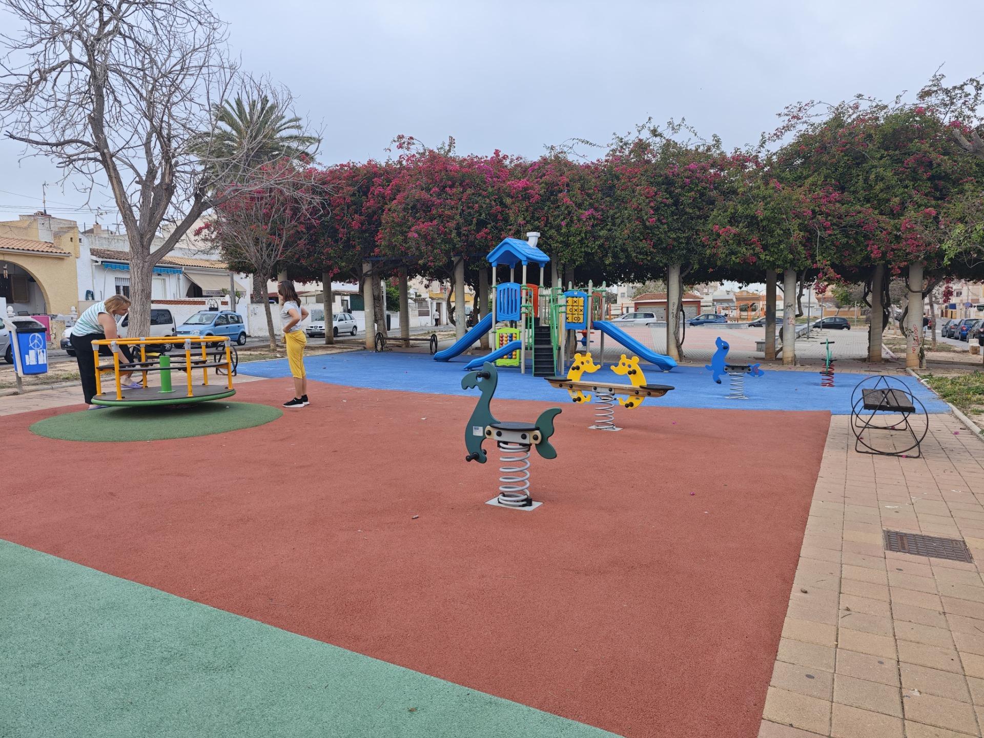 For sale - 2 Bedroom 1 Bathroom Bungalow in Torrevieja - Playa Del Cura  - Alicante