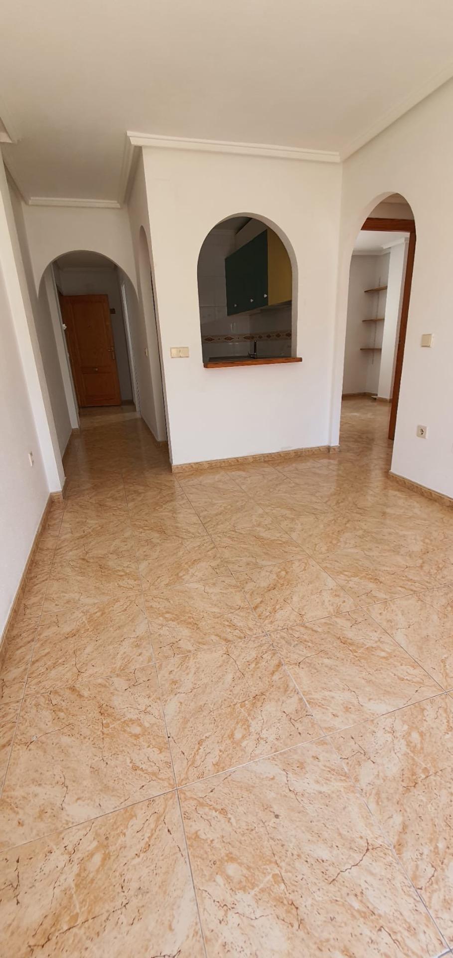 For sale - 2 Bedroom 1 Bathroom Penthouse in Torrevieja - Centro  - Alicante