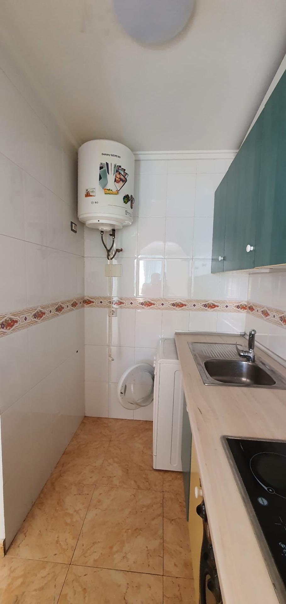 For sale - 2 Bedroom 1 Bathroom Penthouse in Torrevieja - Centro  - Alicante