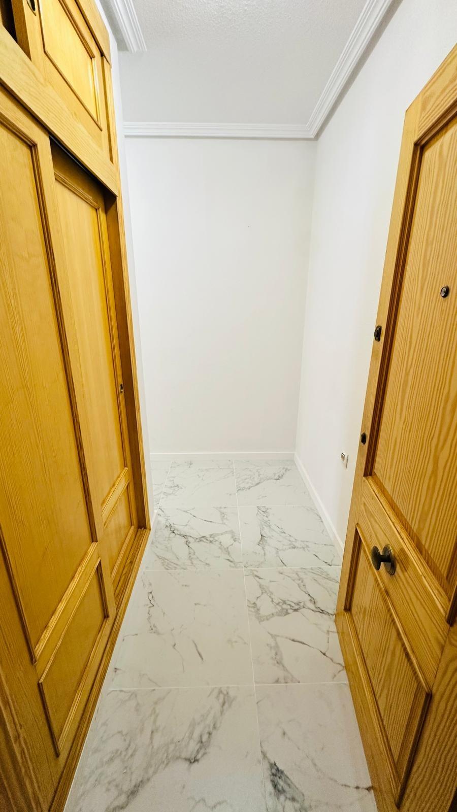 For sale - 2 Bedroom 1 Bathroom Apartment in Torrevieja - Acequion  - Alicante