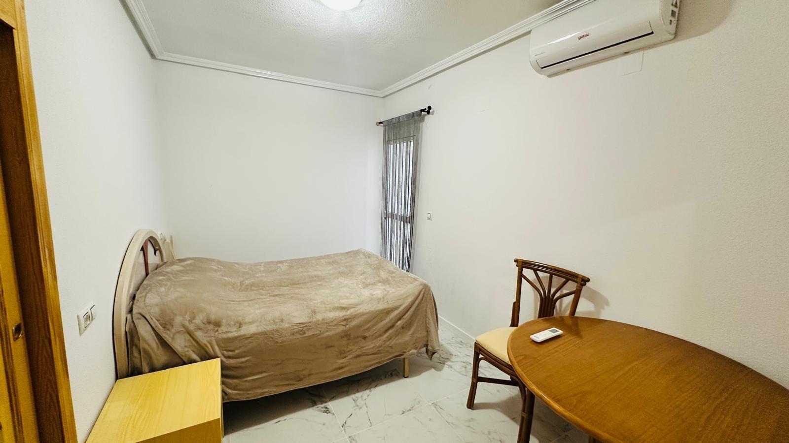 For sale - 2 Bedroom 1 Bathroom Apartment in Torrevieja - Acequion  - Alicante