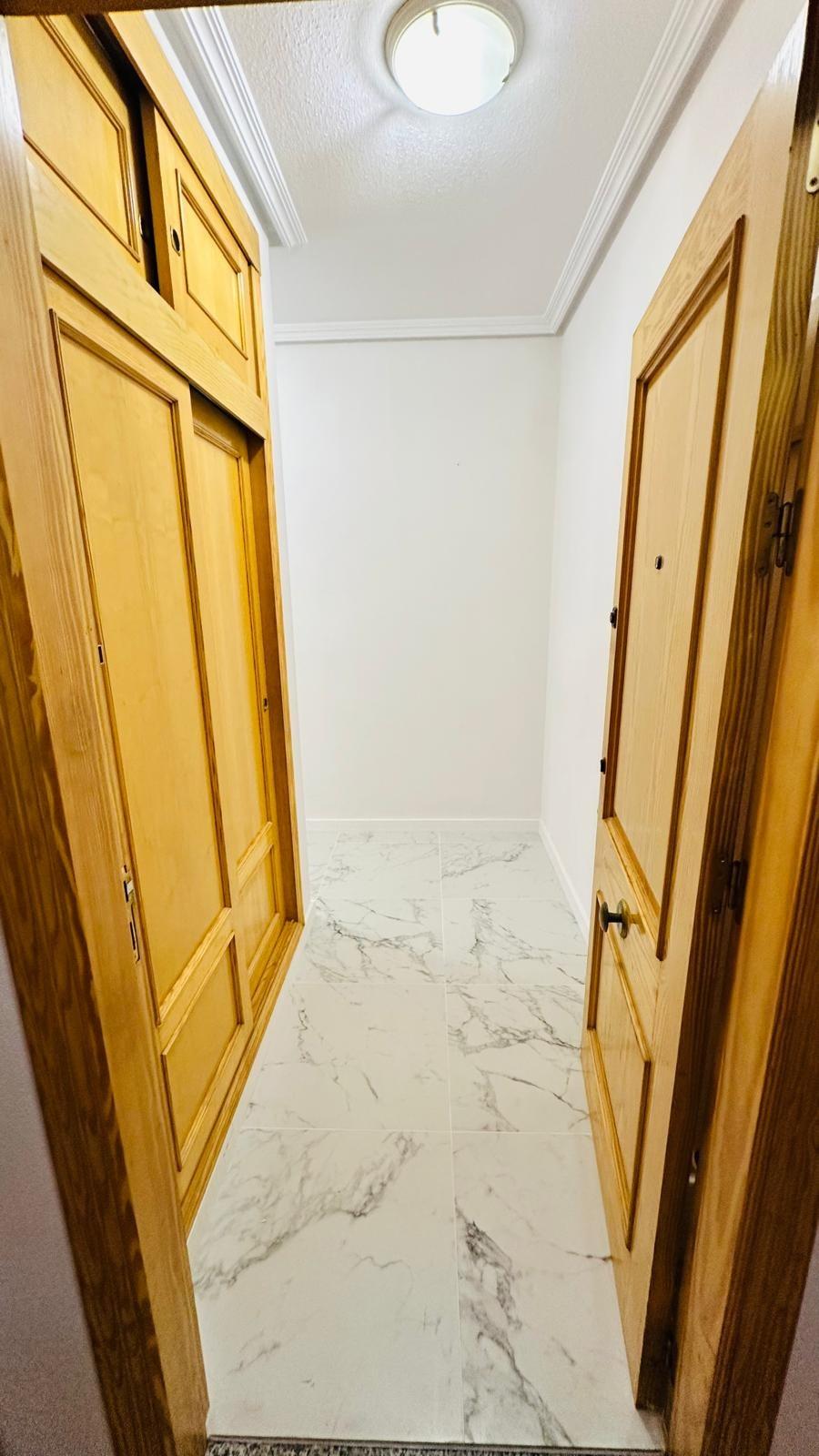 For sale - 2 Bedroom 1 Bathroom Apartment in Torrevieja - Acequion  - Alicante