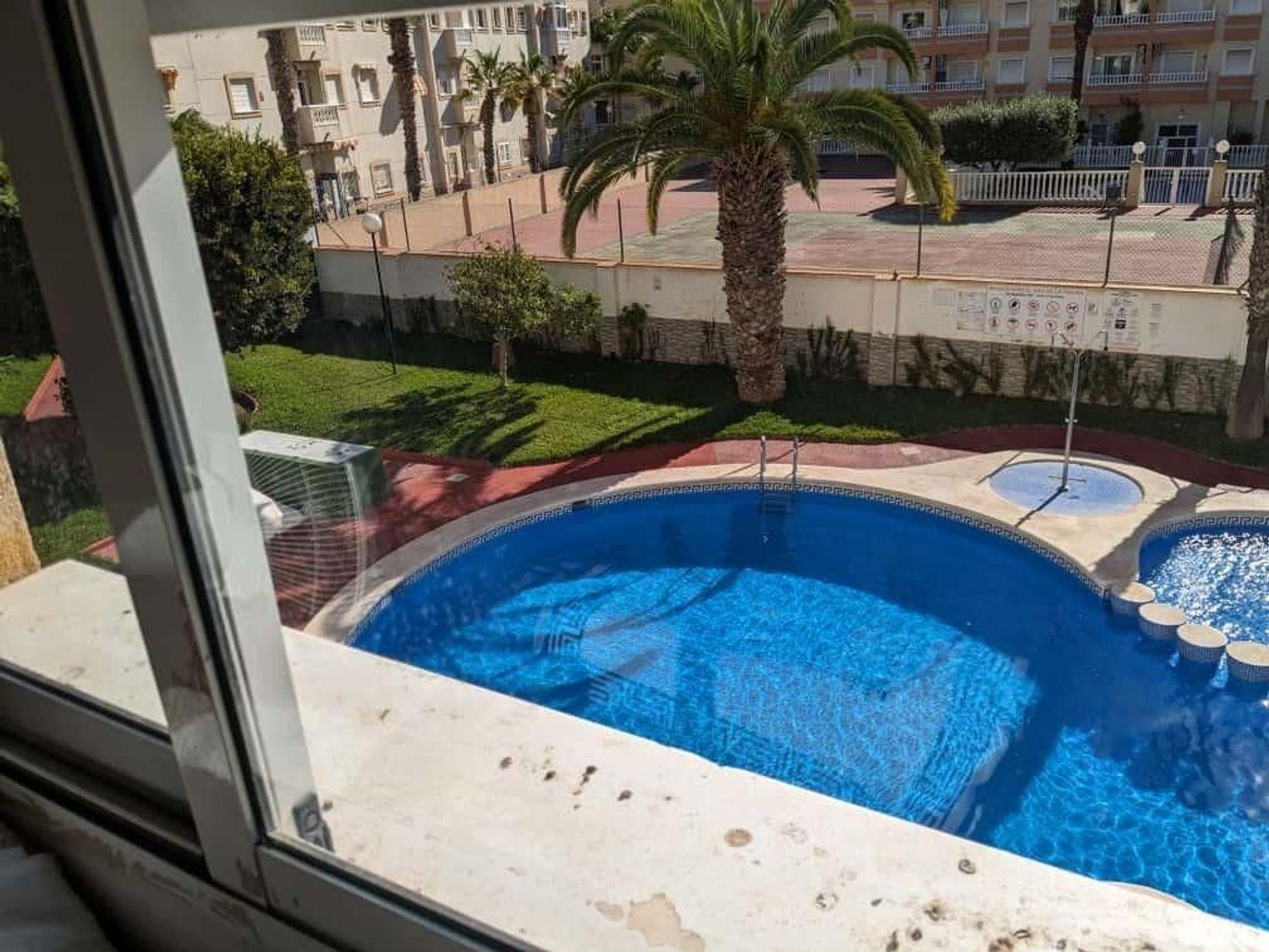 For sale - 2 Bedroom 1 Bathroom Apartment in Torrevieja - Playa Del Cura  - Alicante