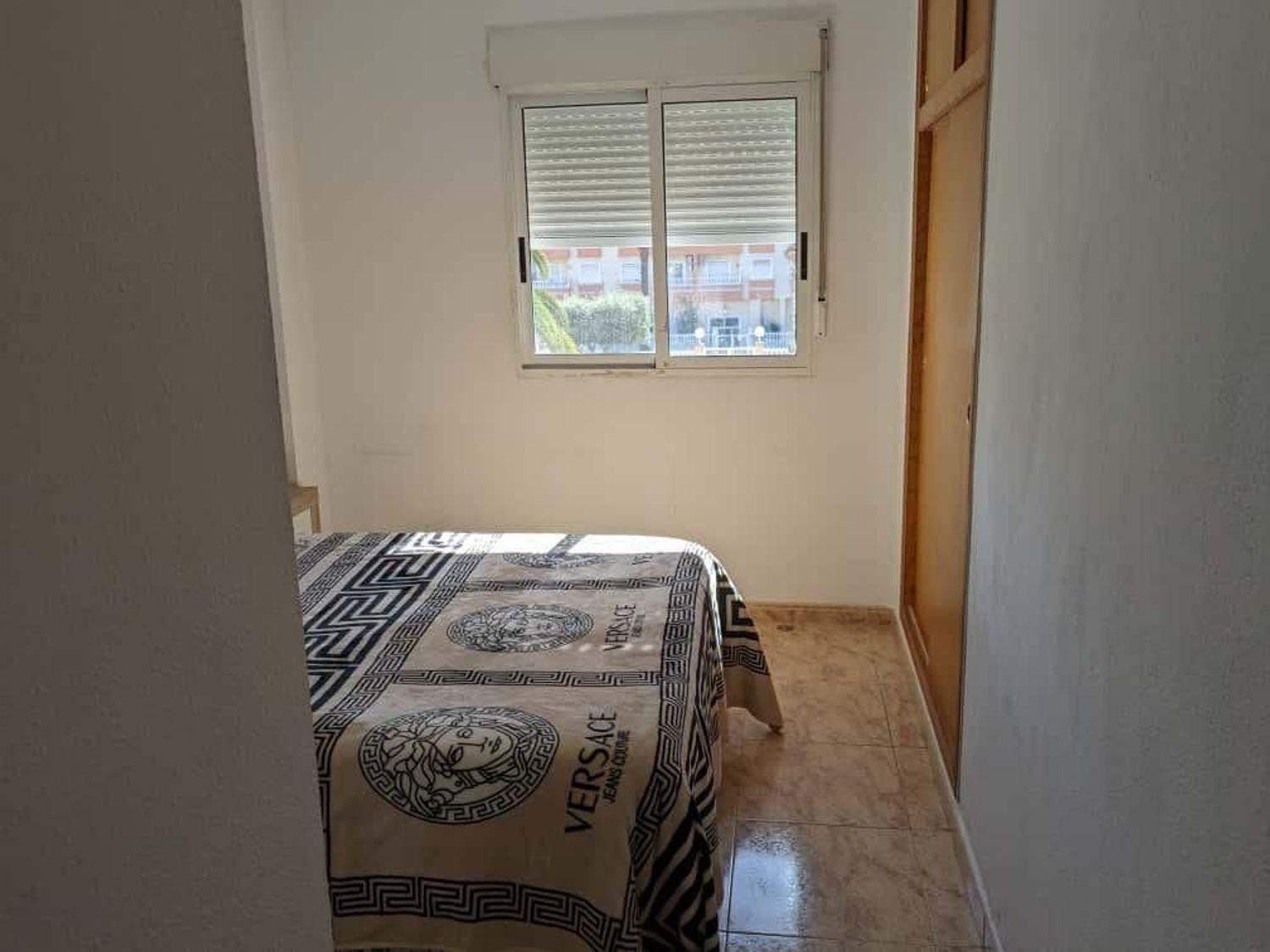 For sale - 2 Bedroom 1 Bathroom Apartment in Torrevieja - Playa Del Cura  - Alicante
