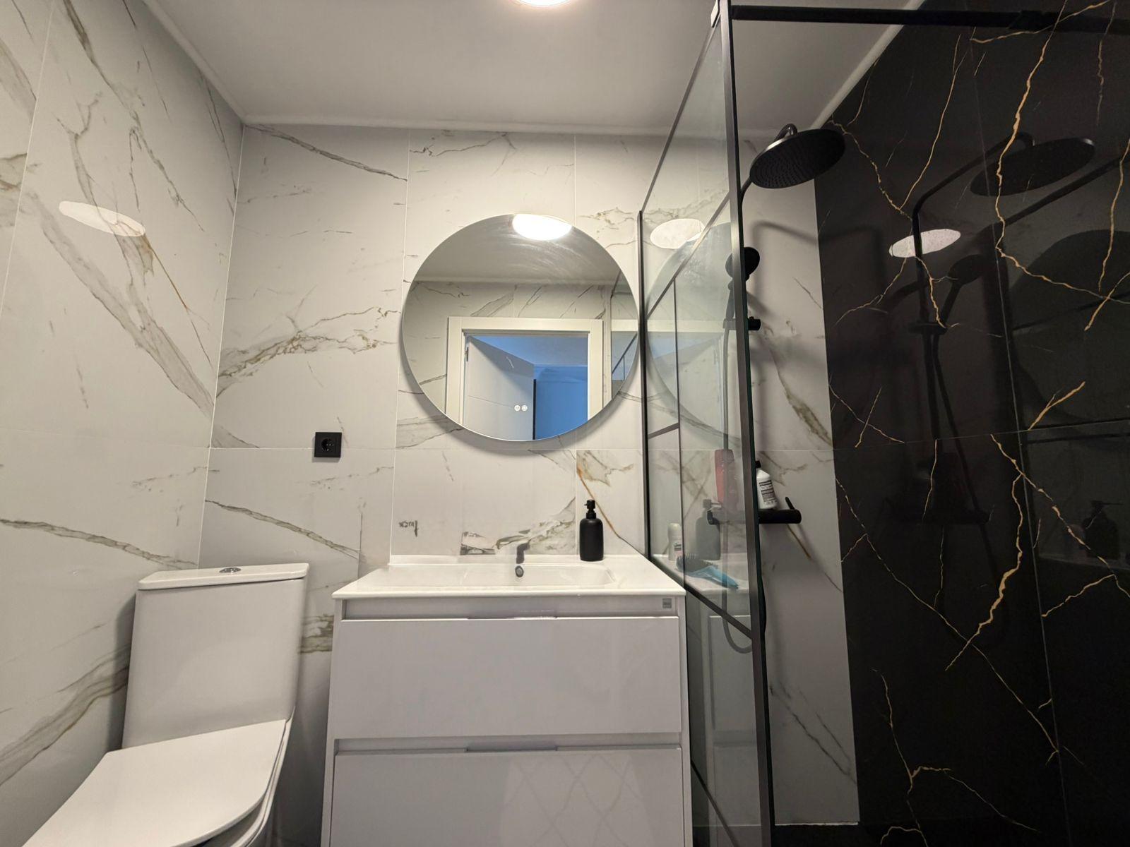 For sale - 2 Bedroom 1 Bathroom Apartment in Torrevieja - Torrevieja  - Alicante