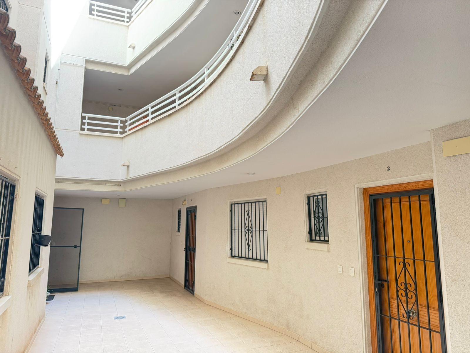 For sale - 2 Bedroom 1 Bathroom Apartment in Torrevieja - Torrevieja  - Alicante
