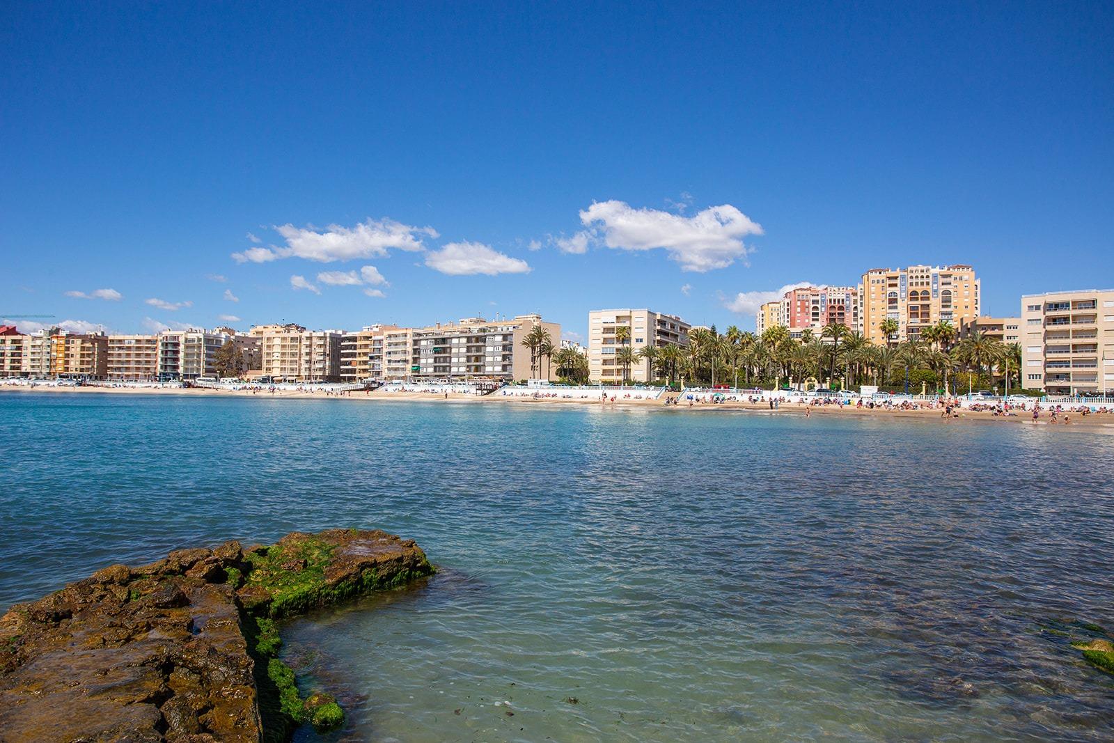 For sale - 3 Bedroom 2 Bathroom Bungalow in Torrevieja - Centro  - Alicante