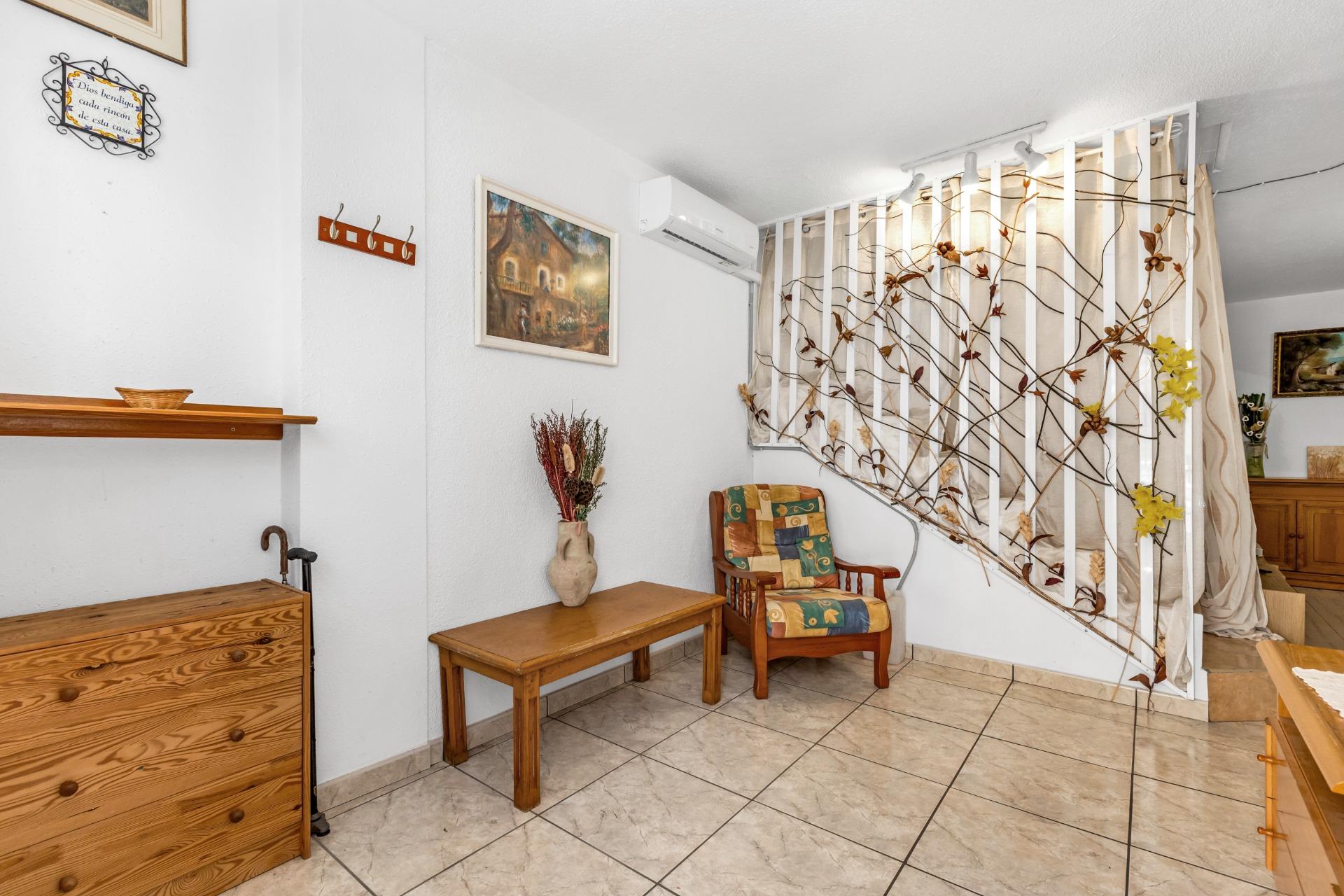 For sale - 3 Bedroom 2 Bathroom Bungalow in Torrevieja - Centro  - Alicante