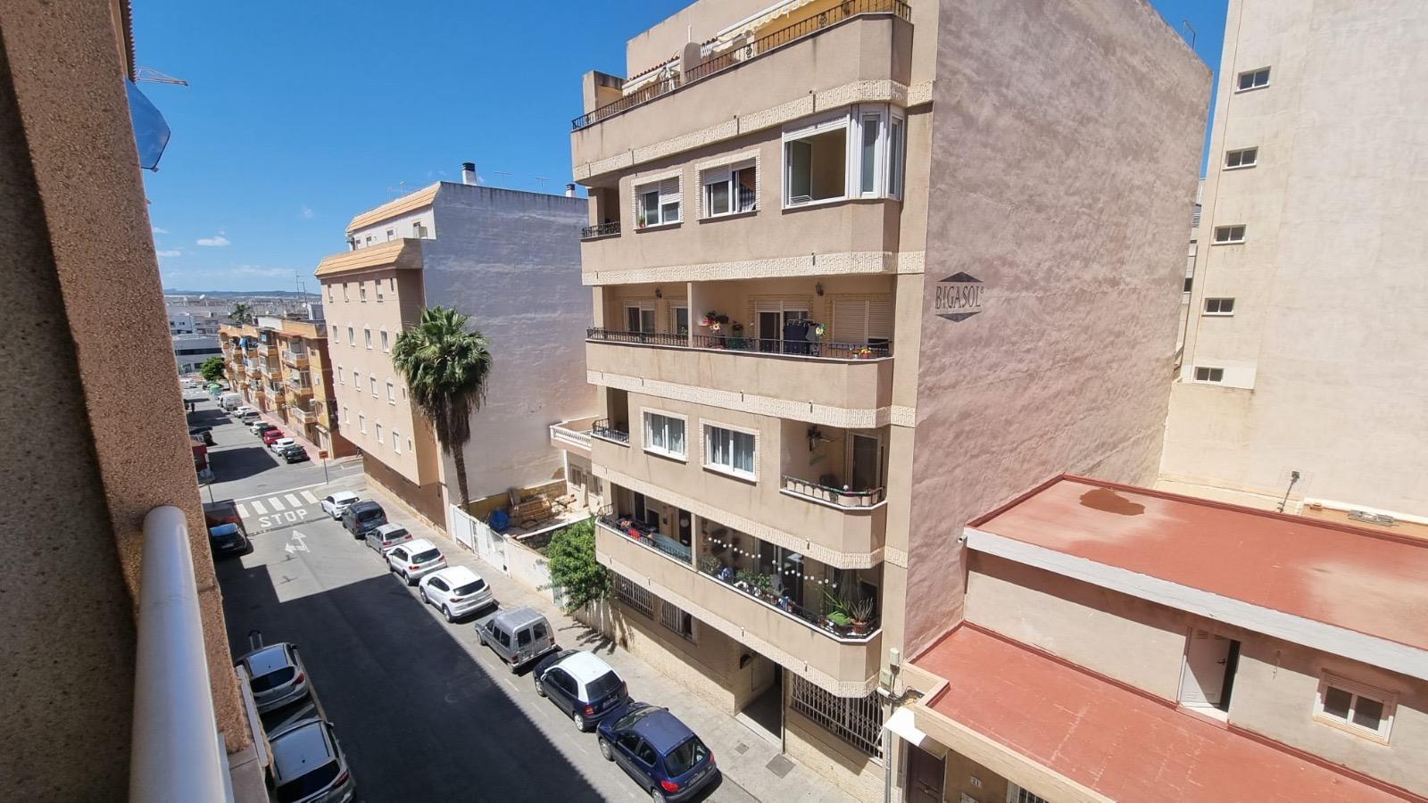 For sale - 2 Bedroom 1 Bathroom Apartment in Torrevieja - El Molino  - Alicante