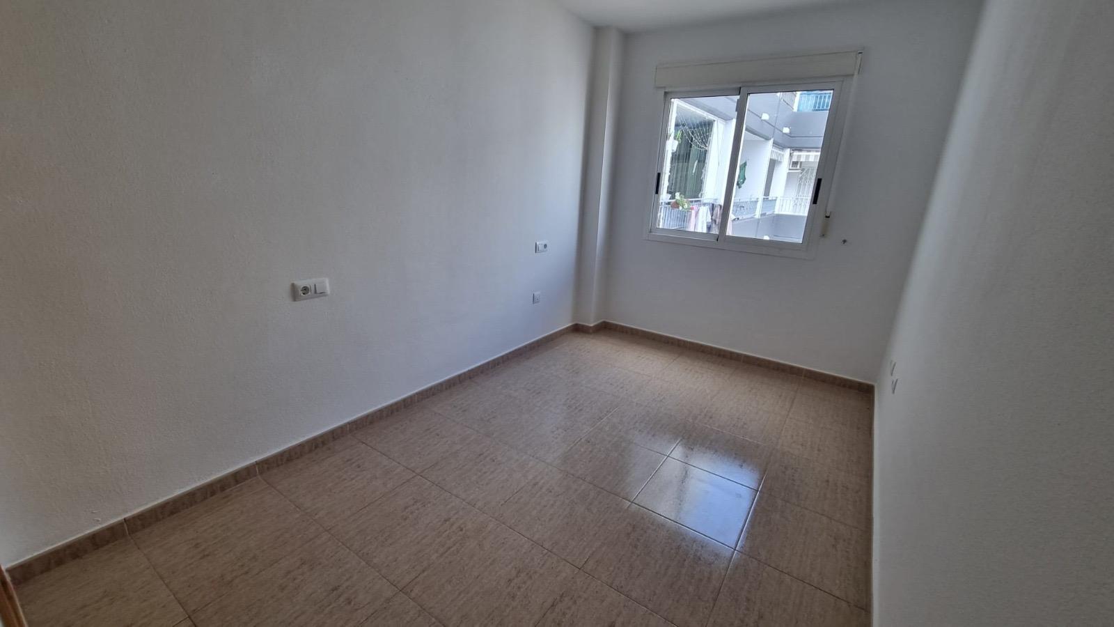 For sale - 2 Bedroom 1 Bathroom Apartment in Torrevieja - El Molino  - Alicante
