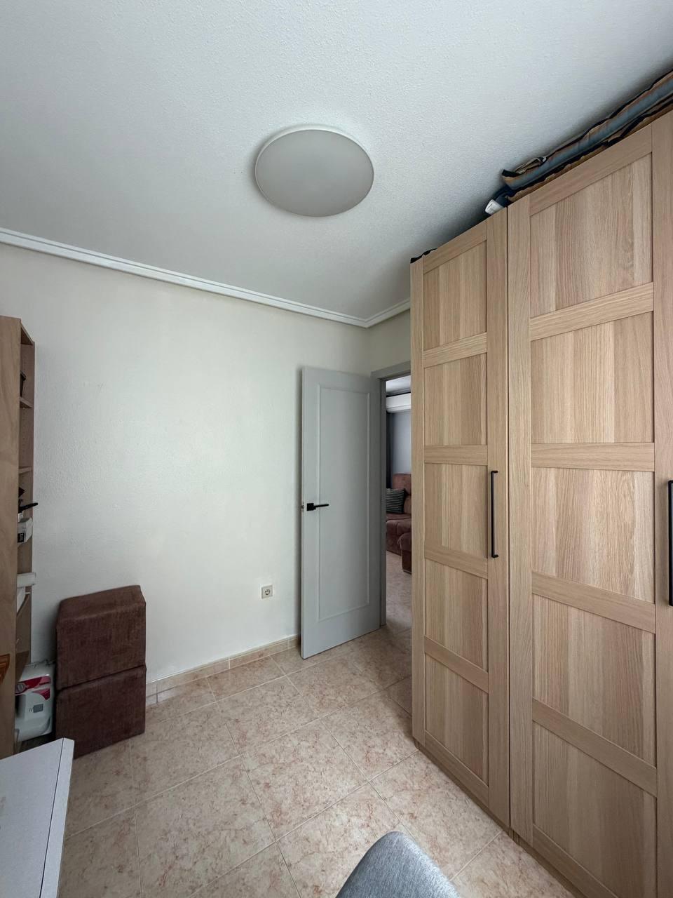 For sale - 2 Bedroom 1 Bathroom Apartment in Torrevieja - Centro  - Alicante