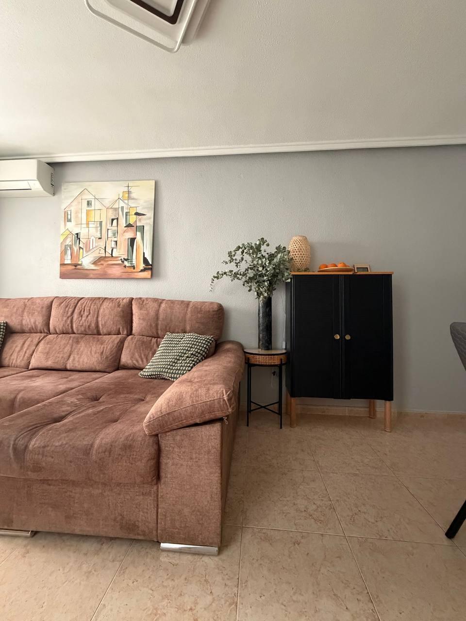 For sale - 2 Bedroom 1 Bathroom Apartment in Torrevieja - Centro  - Alicante