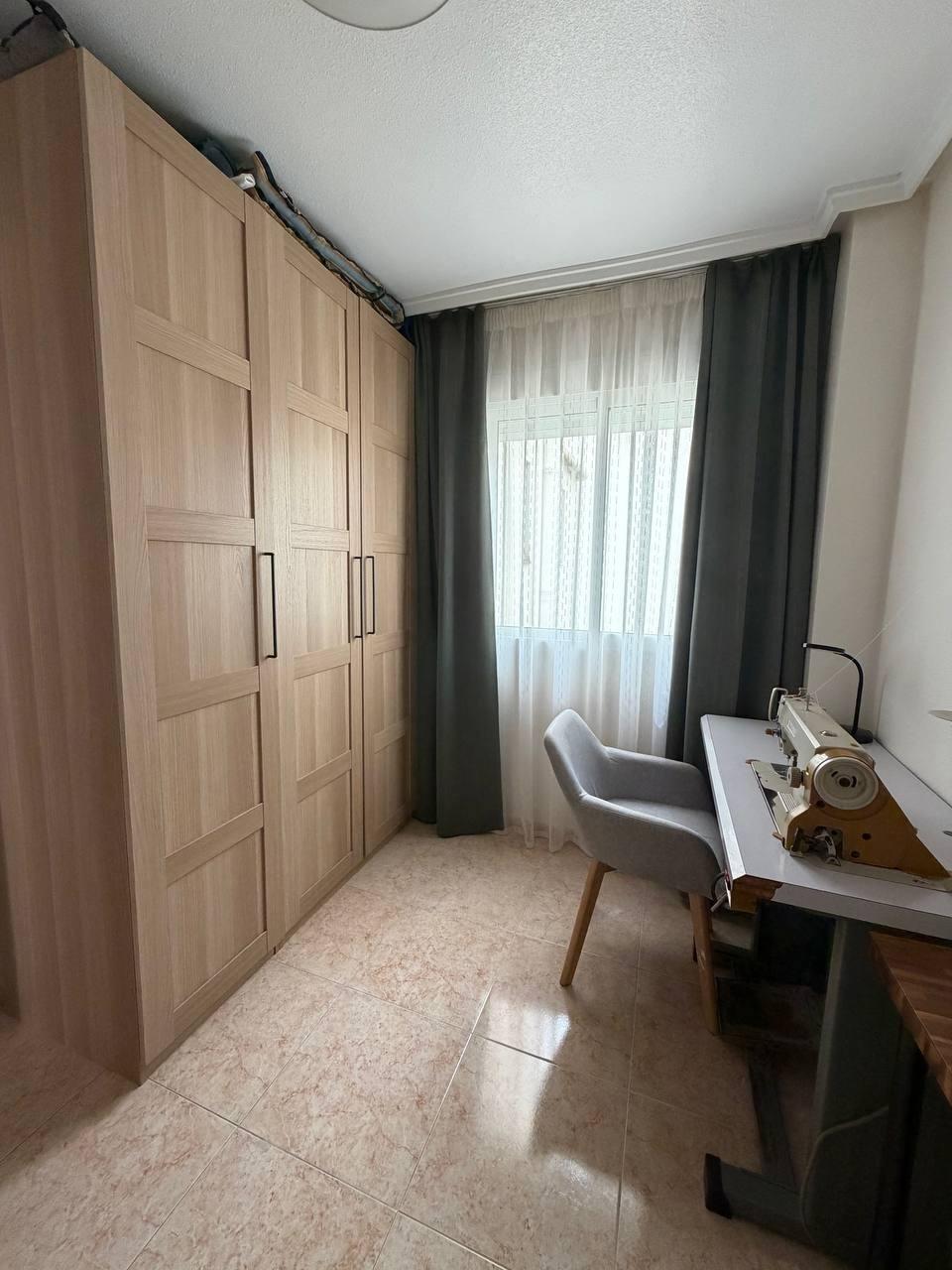 For sale - 2 Bedroom 1 Bathroom Apartment in Torrevieja - Centro  - Alicante