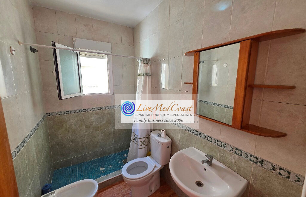For sale - 2 Bedroom 1 Bathroom apartment in LOS ALCÁZARES -  - Murcia