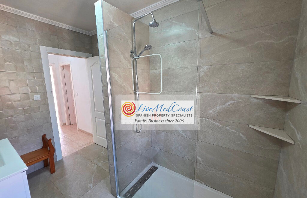 For sale - 3 Bedroom 2 Bathroom Townhouse in Los Alcazares - Playa II - Murcia