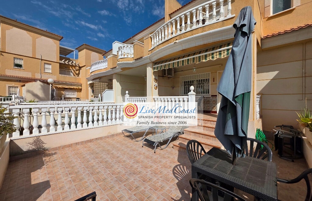 3 Bedroom 2 Bathroom Townhouse in Los Alcazares
