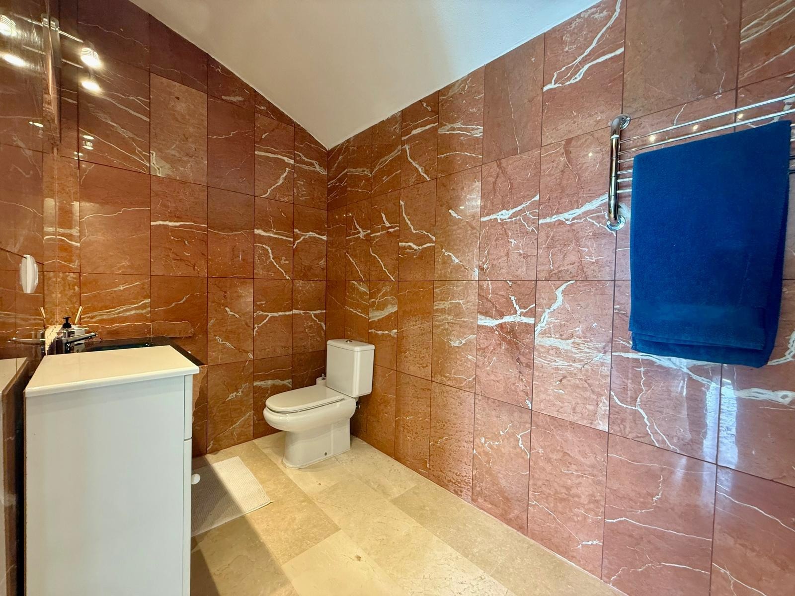 For sale - 3 Bedroom 3 Bathroom Apartment in Orihuela Costa - Las Ramblas  - Alicante