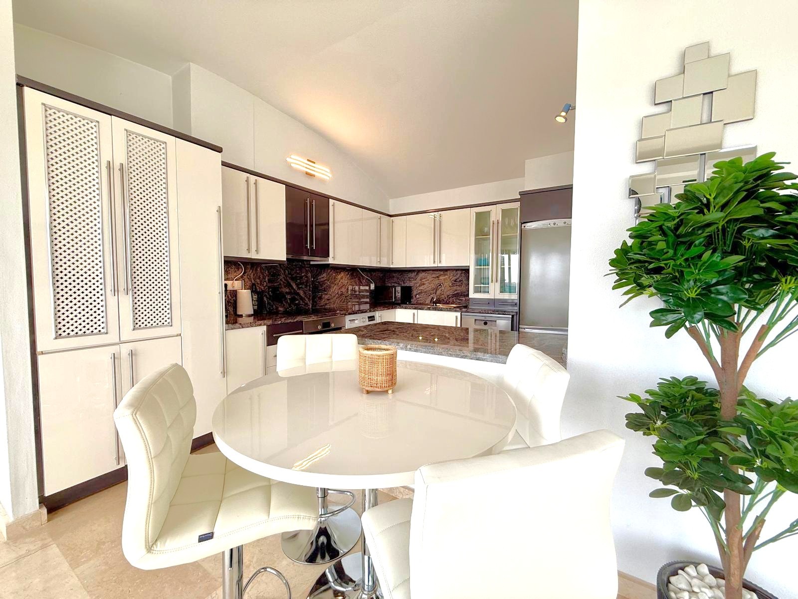 For sale - 3 Bedroom 3 Bathroom Apartment in Orihuela Costa - Las Ramblas  - Alicante