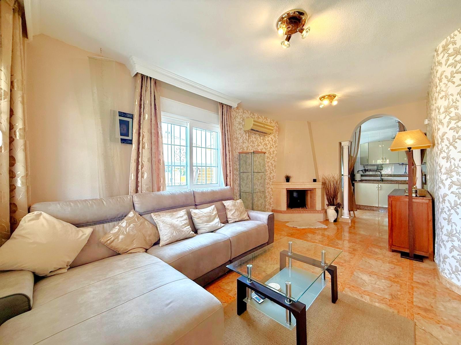 For sale - 2 Bedroom 1 Bathroom Apartment in Orihuela Costa - Villamartín  - Alicante