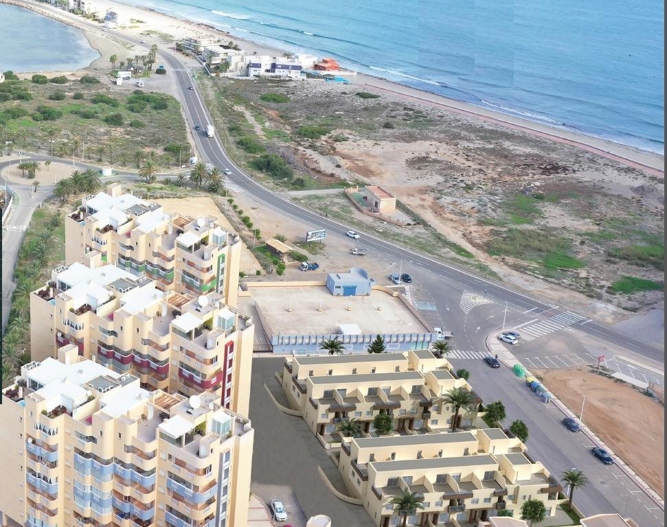 3 Bedroom 2 Bathroom Town House in La Manga del Mar Menor