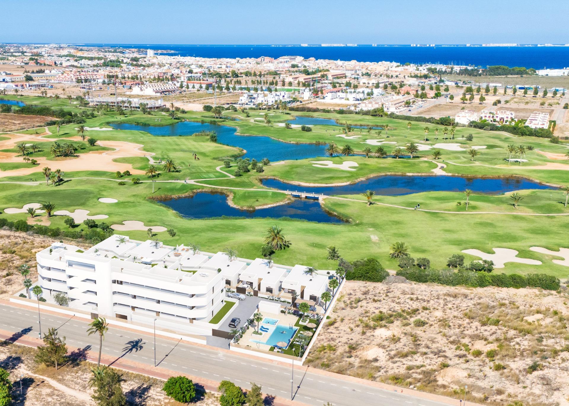 For sale - 2 Bedroom 2 Bathroom Apartment in Los Alcazares - Serena Golf  - Murcia