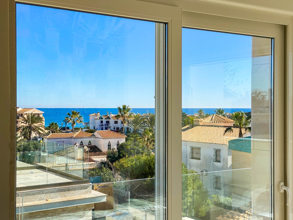 4 Bedroom 3 Bathroom Villa in La Zenia