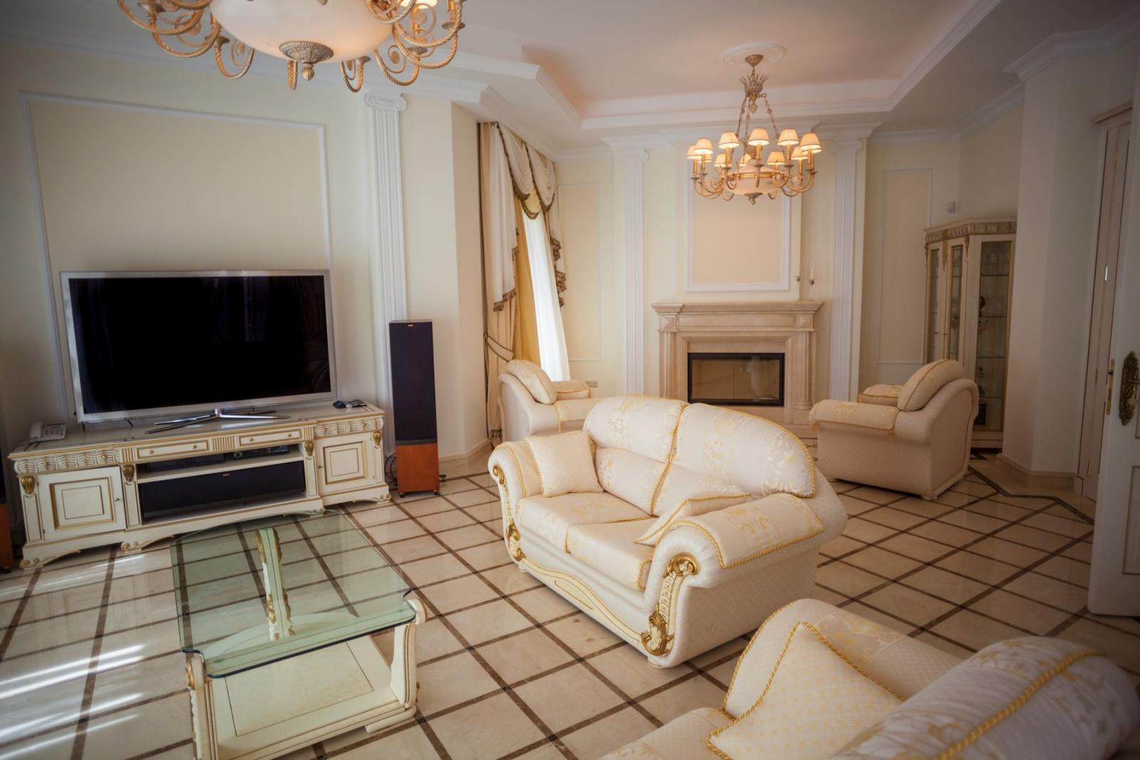 For sale - 6 Bedroom 6 Bathroom Villa in Cabo Roig - Cabo Roig  - Alicante