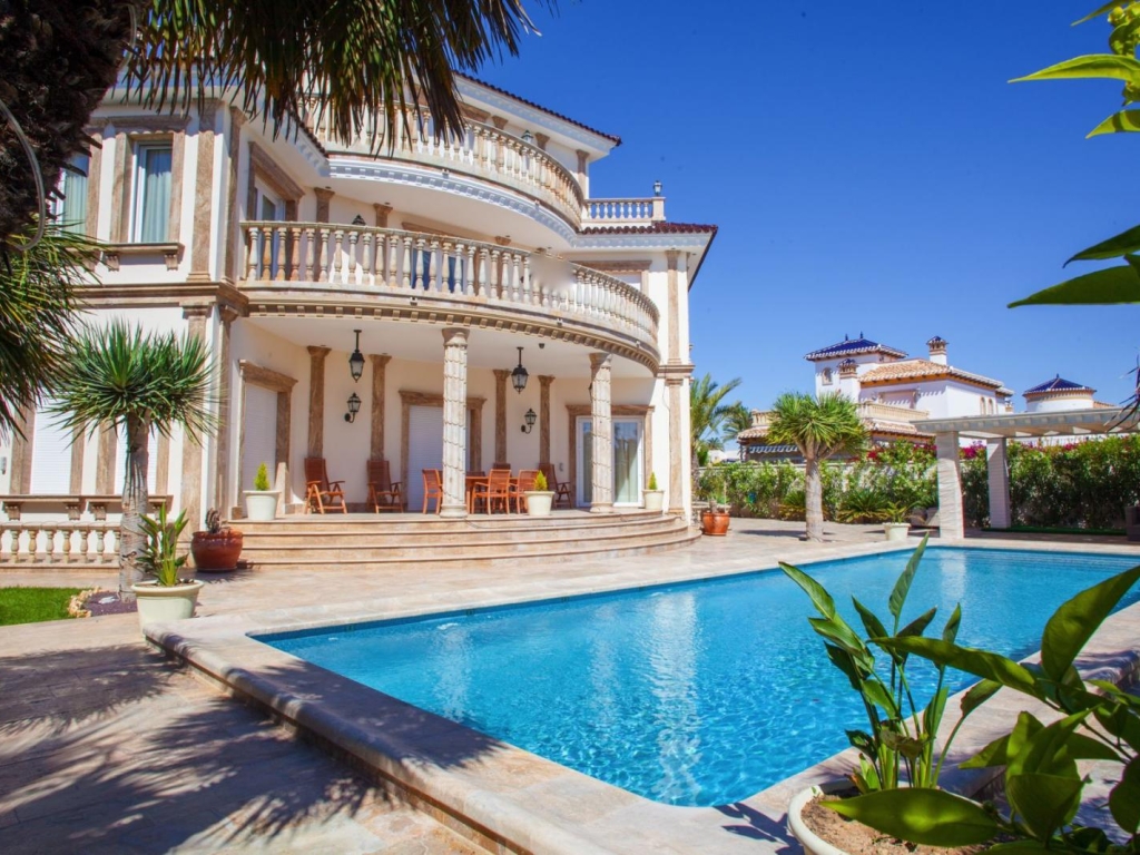 6 Bedroom 6 Bathroom Villa in Cabo Roig
