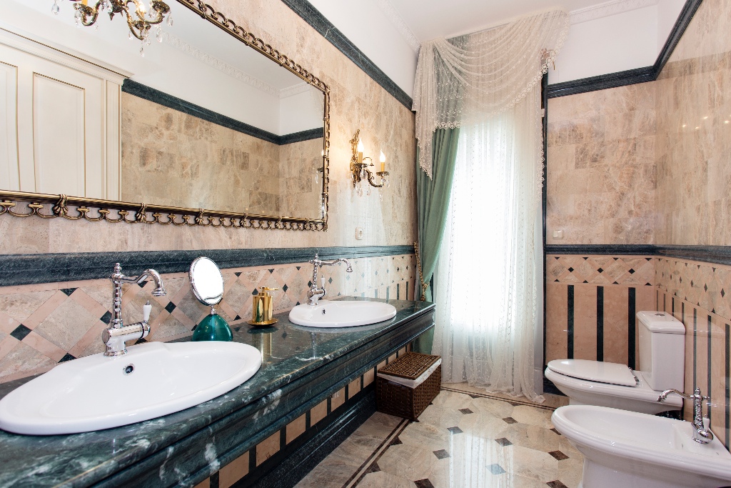 For sale - 6 Bedroom 6 Bathroom Villa in Cabo Roig - Cabo Roig  - Alicante