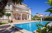 3-439/79198, 6 Bedroom 6 Bathroom Villa in Cabo Roig