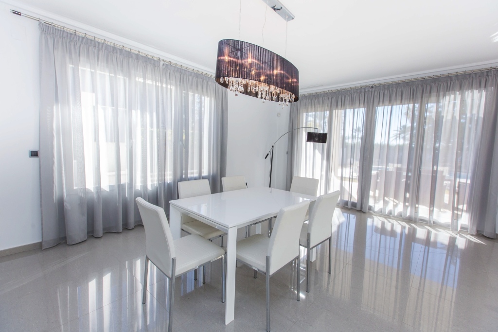 For sale - 4 Bedroom 5 Bathroom Villa in Cabo Roig - Cabo Roig  - Alicante
