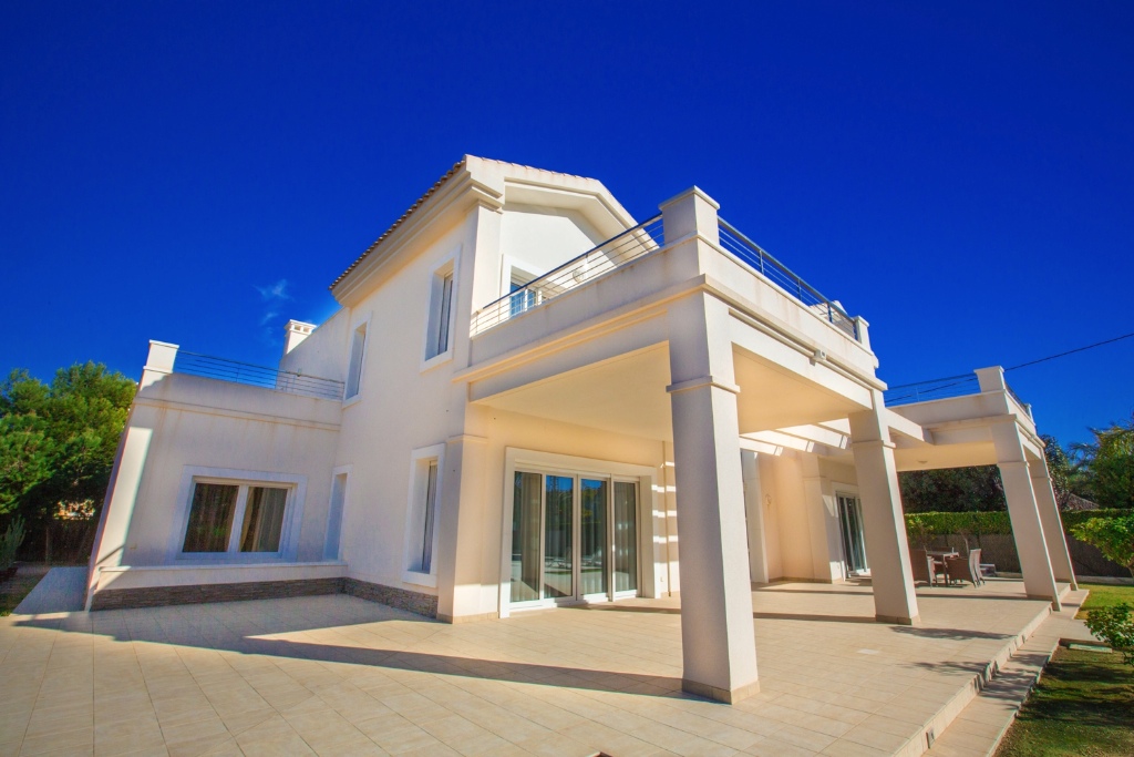 For sale - 4 Bedroom 5 Bathroom Villa in Cabo Roig - Cabo Roig  - Alicante